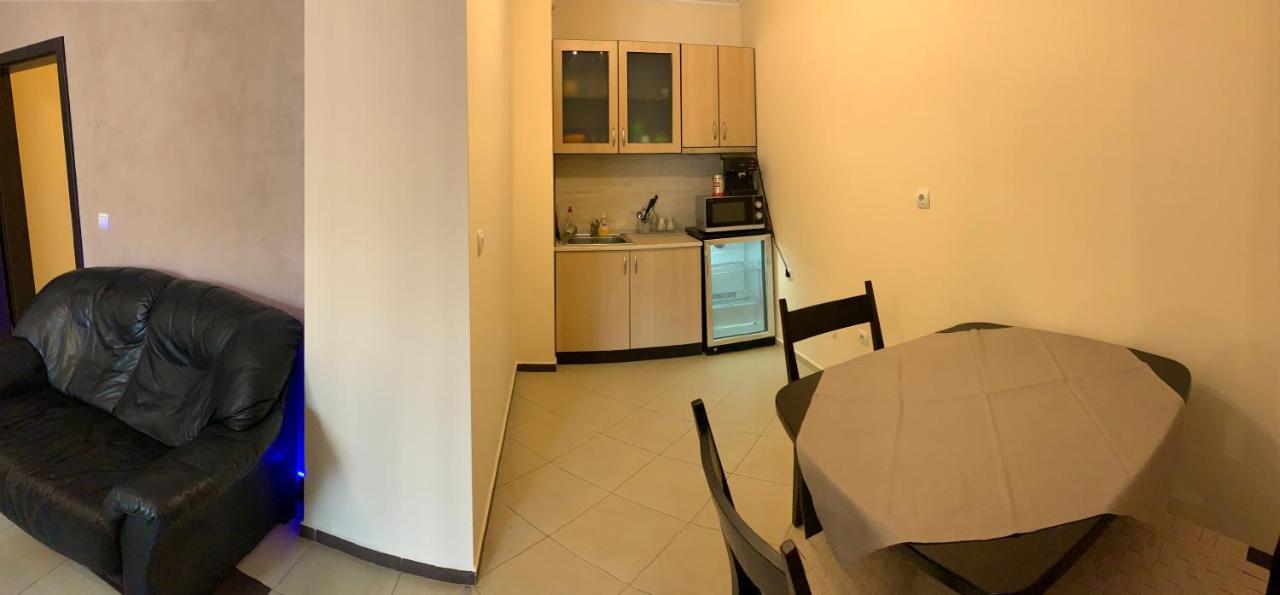 Lux Studio Gabrovo Esterno foto