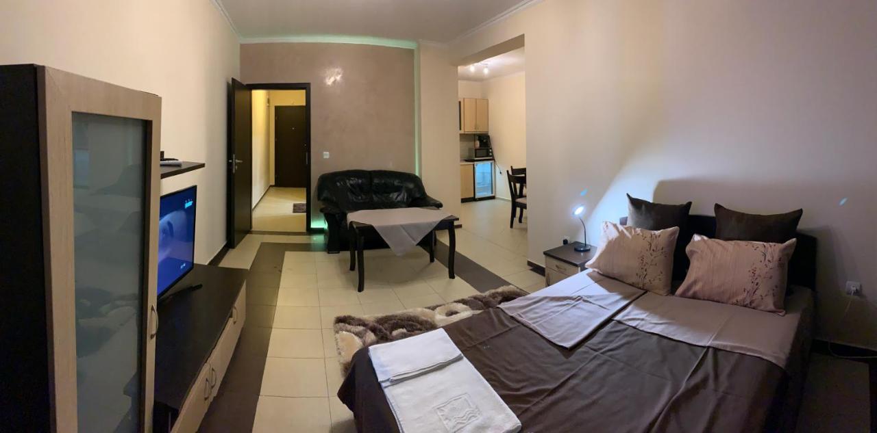 Lux Studio Gabrovo Esterno foto